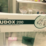 Ludox 200mg - Hộp 1 vỉ x 10 viên